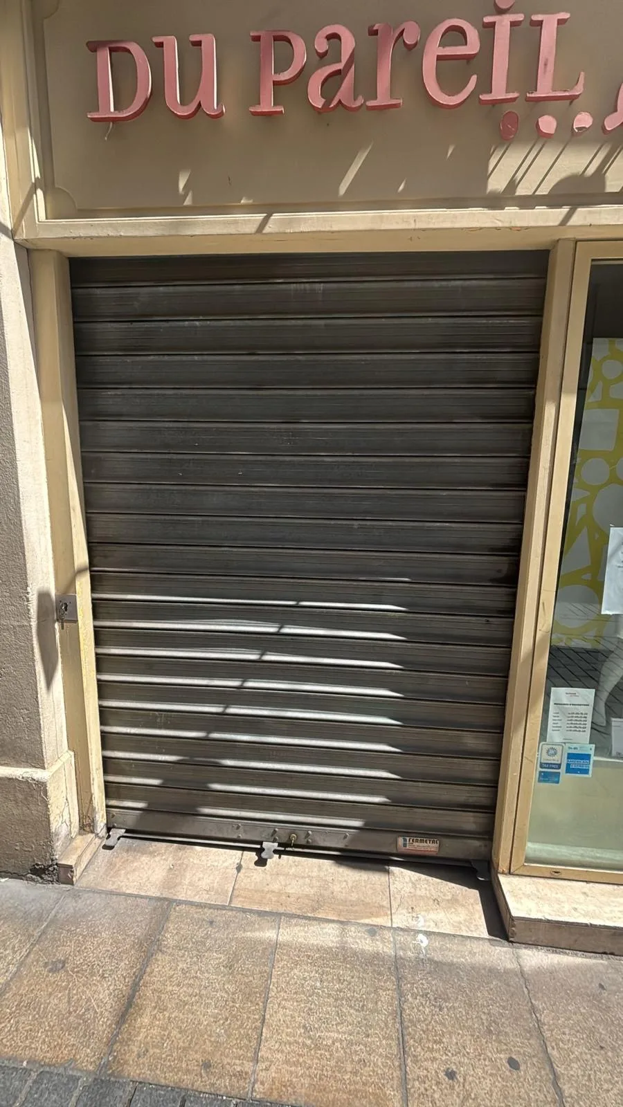 Installation et pose de rideau métallique à Clamart