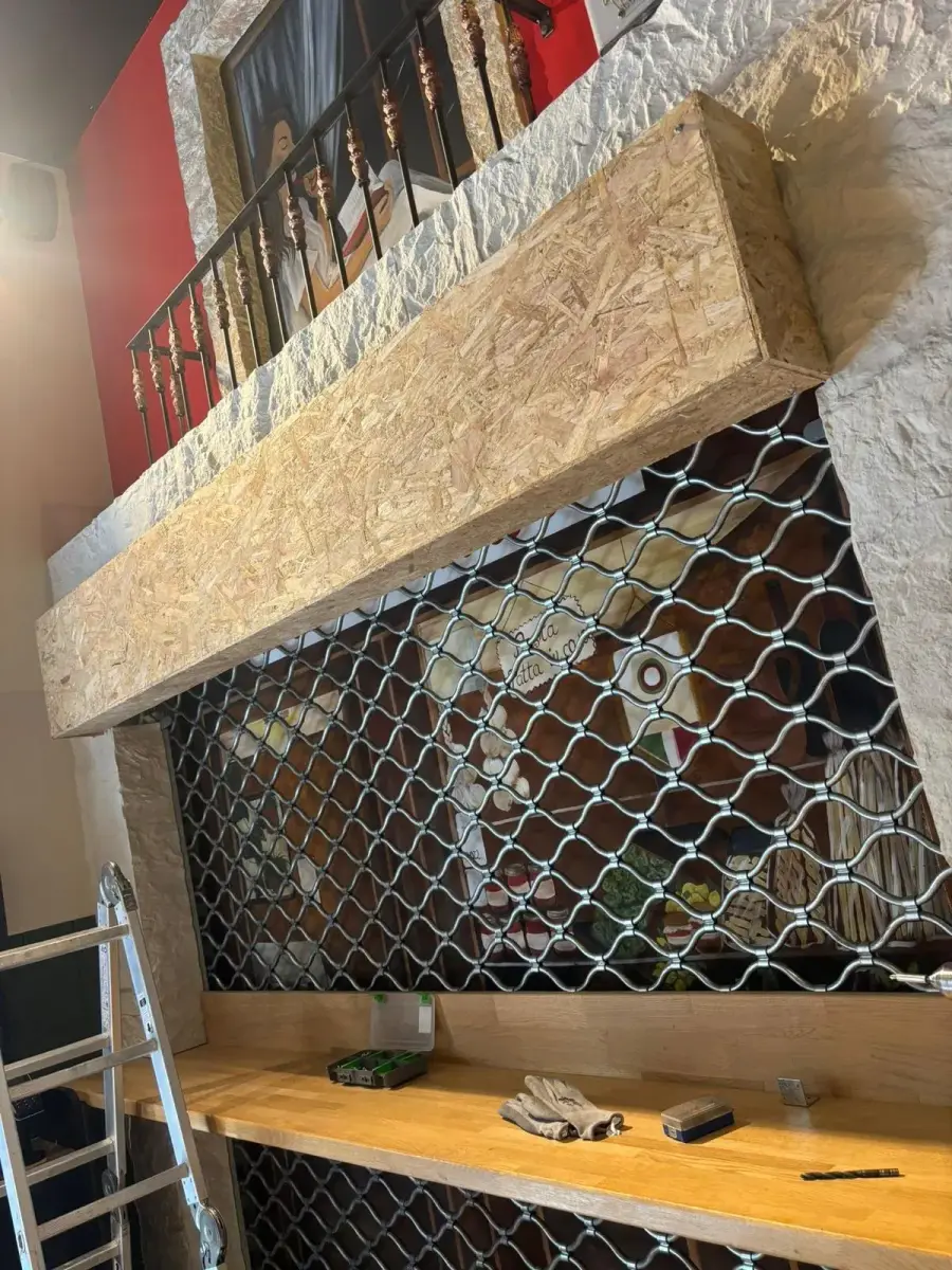Installation et pose de rideau métallique à Clamart