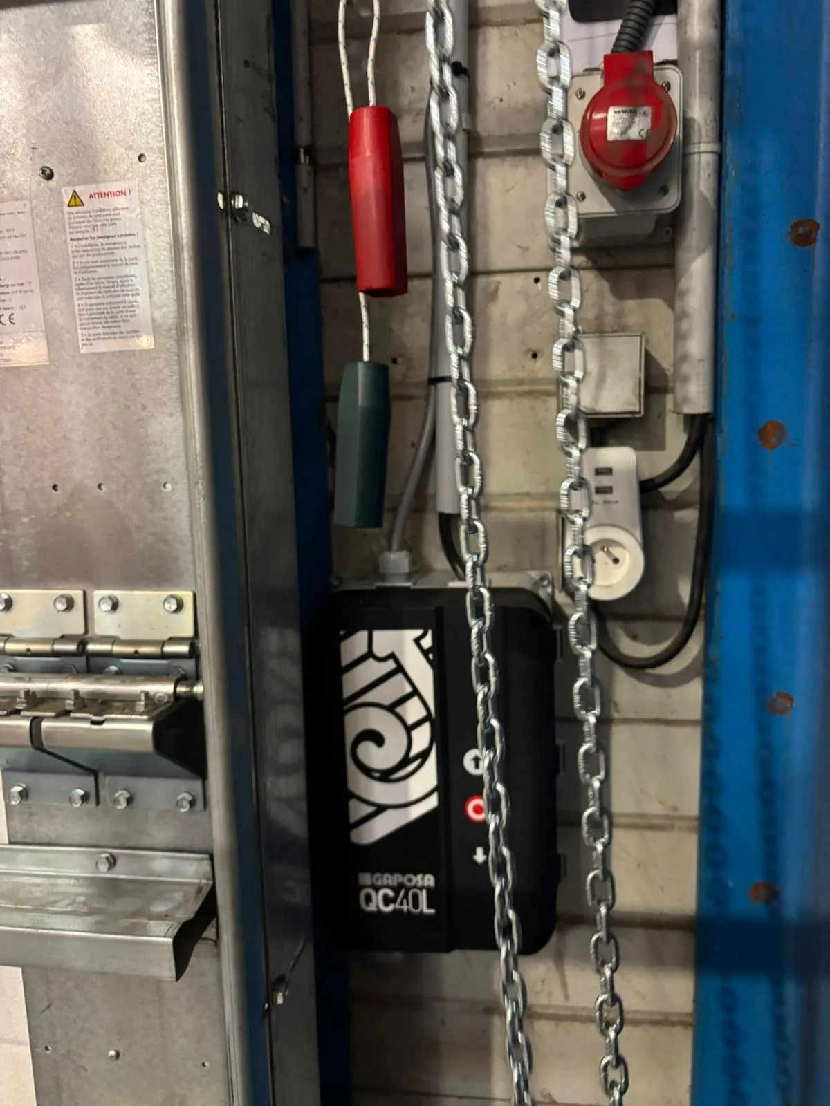 Motorisation de rideau métallique à Clamart